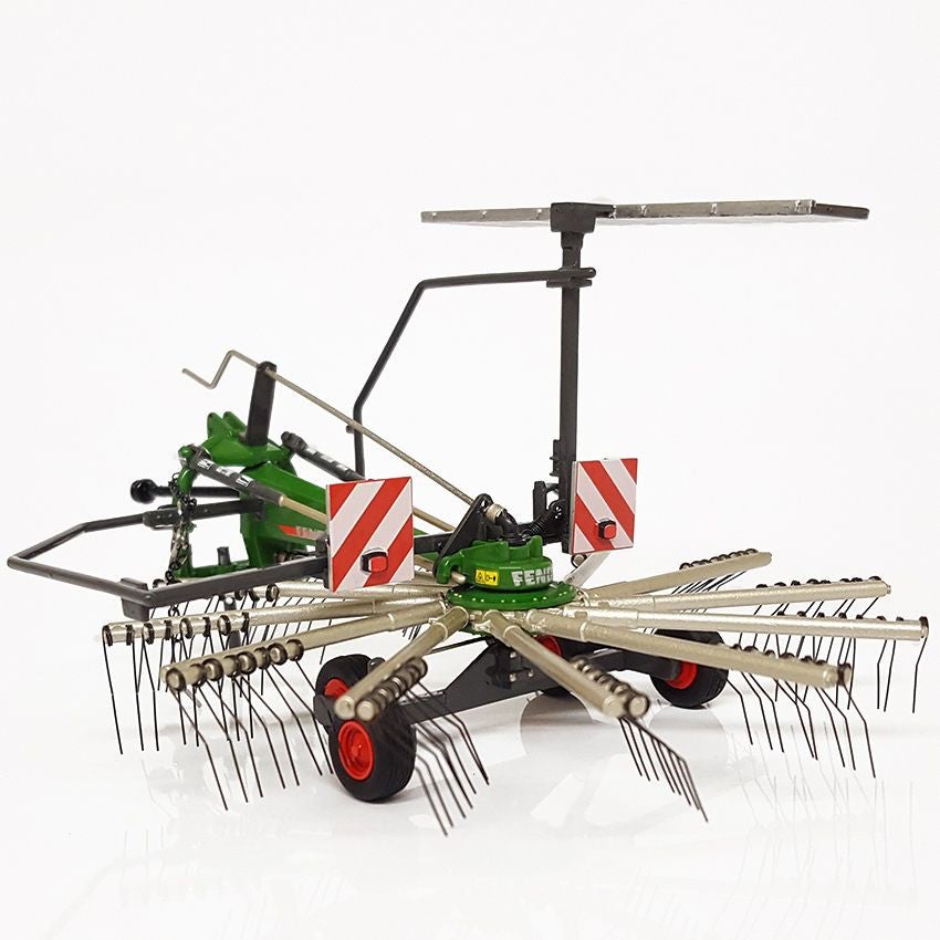 Fendt former-Single Rotor Rake (первое издание) - масштабная модель 1:32